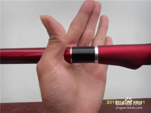 钓鱼新手如何选购鱼竿