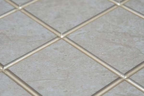 瓷砖已经做了填缝还能做美缝吗