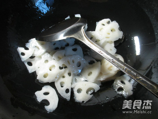 香干韭菜芽炒莲藕