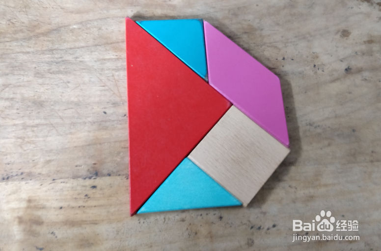 用七巧板怎样拼一条鲫鱼？