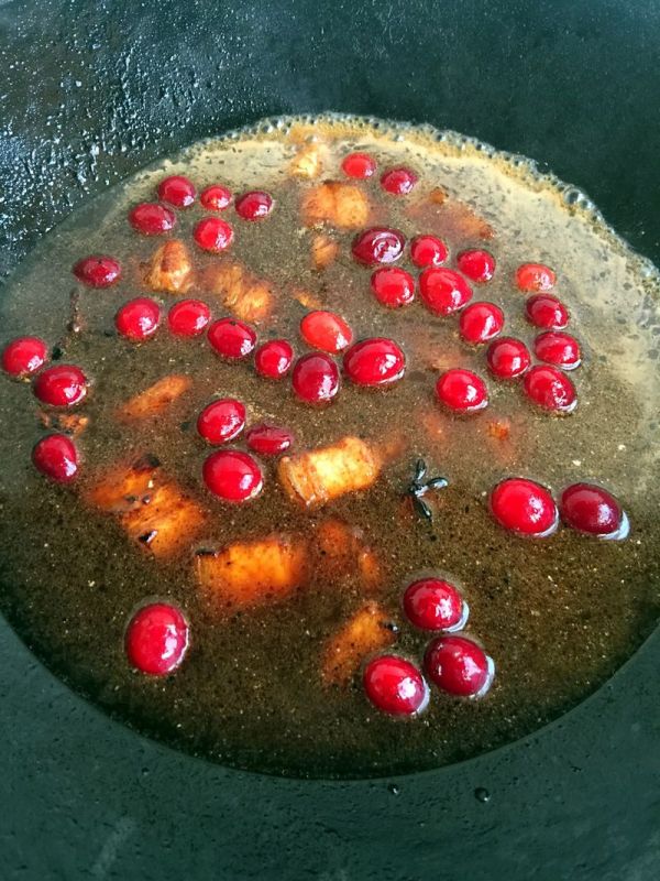 鲜莓秘制红烧肉