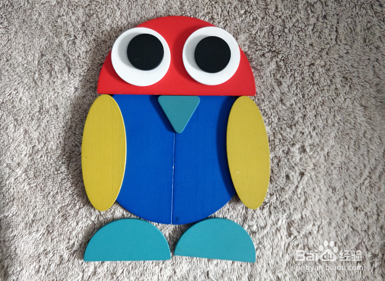 含一个三角形的雏鹰用蒙氏积木怎样拼？