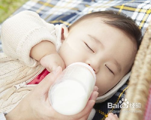 给4-6个月宝宝选购奶粉的注意事项