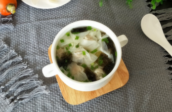 鲜美又有营养-三鲜馄饨