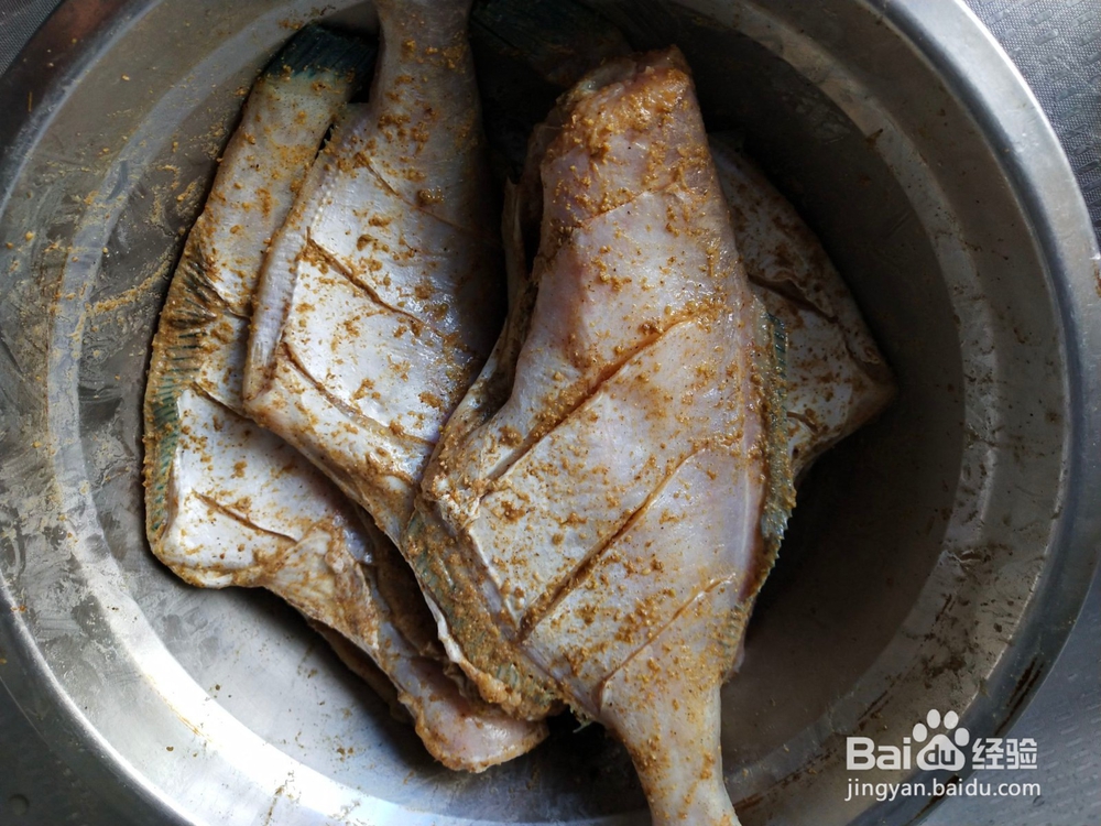 如何制作香煎扒皮鱼