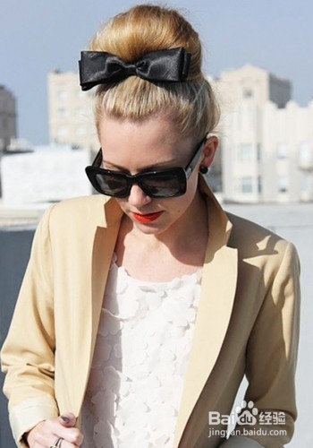 巧用蝴蝶结打造时尚亮眼发型