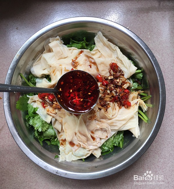 凉拌油豆皮的做法