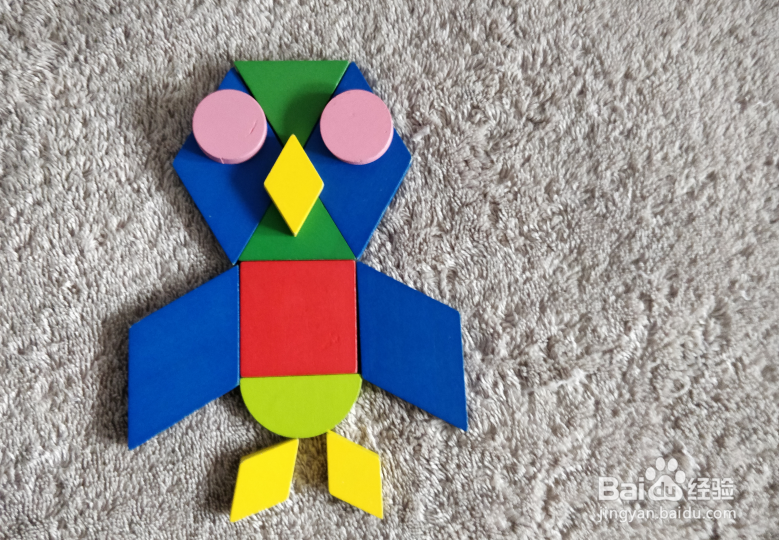 用蒙氏积木怎样拼一只站在树枝上的猫头鹰