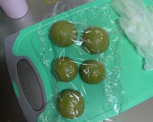抹茶奶酪欧包的做法