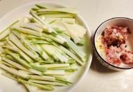 如何做西葫芦炒肉末