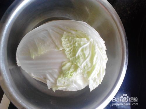 如何做出美味可口的一漏油白菜包