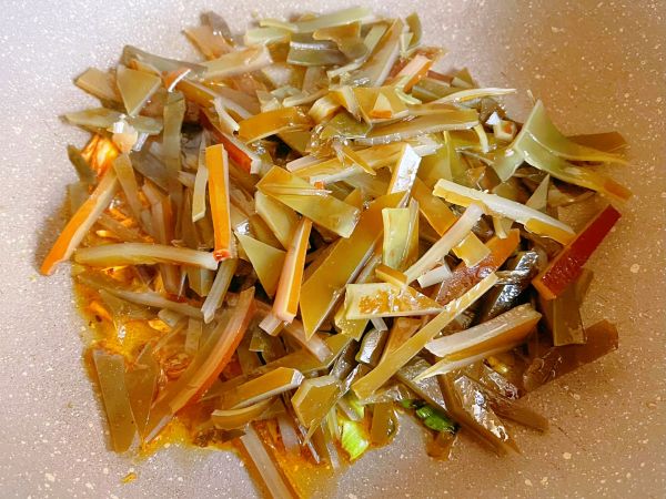 酱味糖醋姜蒜海带丝