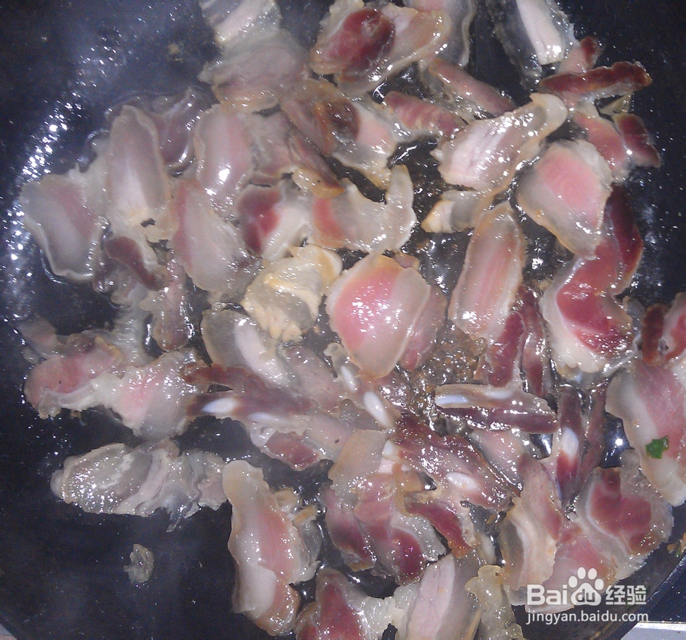 家常菜系列菜谱4：大蒜炒腊肉