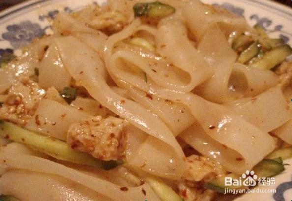 凉皮怎么做？教你自制美味可口的凉皮