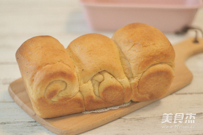 养乐多火龙果吐司