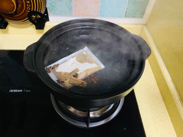 马来西亚肉骨茶
