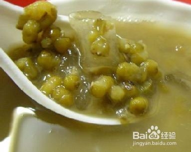 皮肤过敏吃什么好