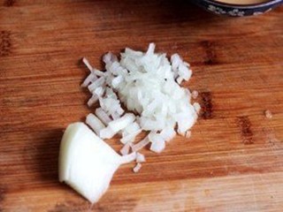 洋葱培根黑麦面包怎么做