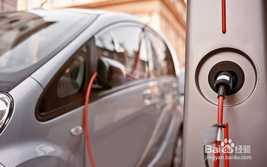 纯电动轿车和插电混动车轿车怎样延长电池寿命？