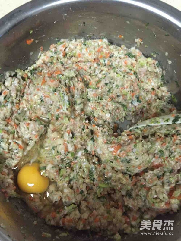 猪肉饺子的做法