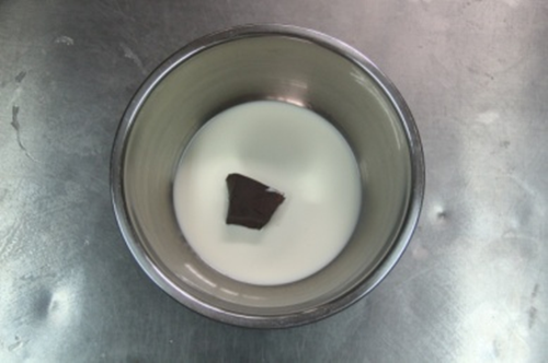 巧克力芒果草莓慕斯杯