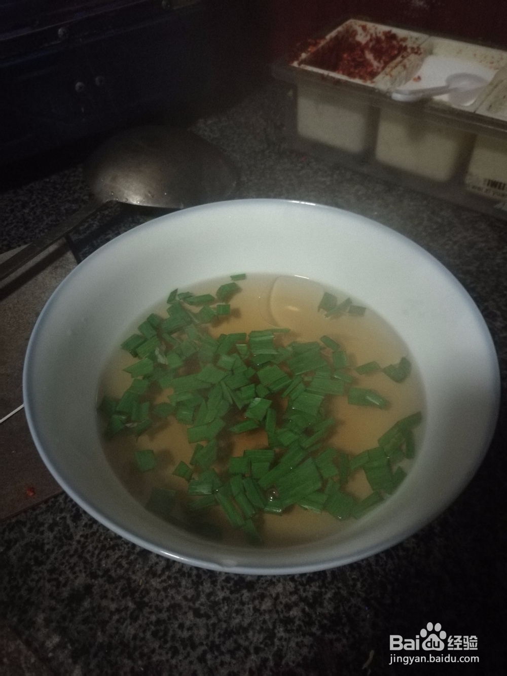 如何做一碗可口的简便葱油汤面