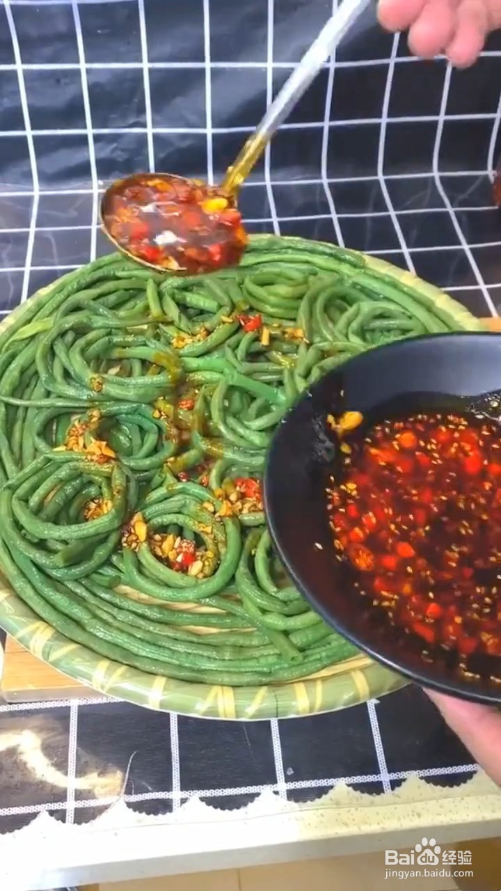 如何制作好吃的家庭版凉拌豆角