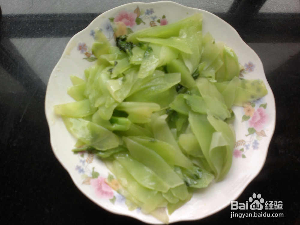 开春应季菜清炒莴笋片的做法