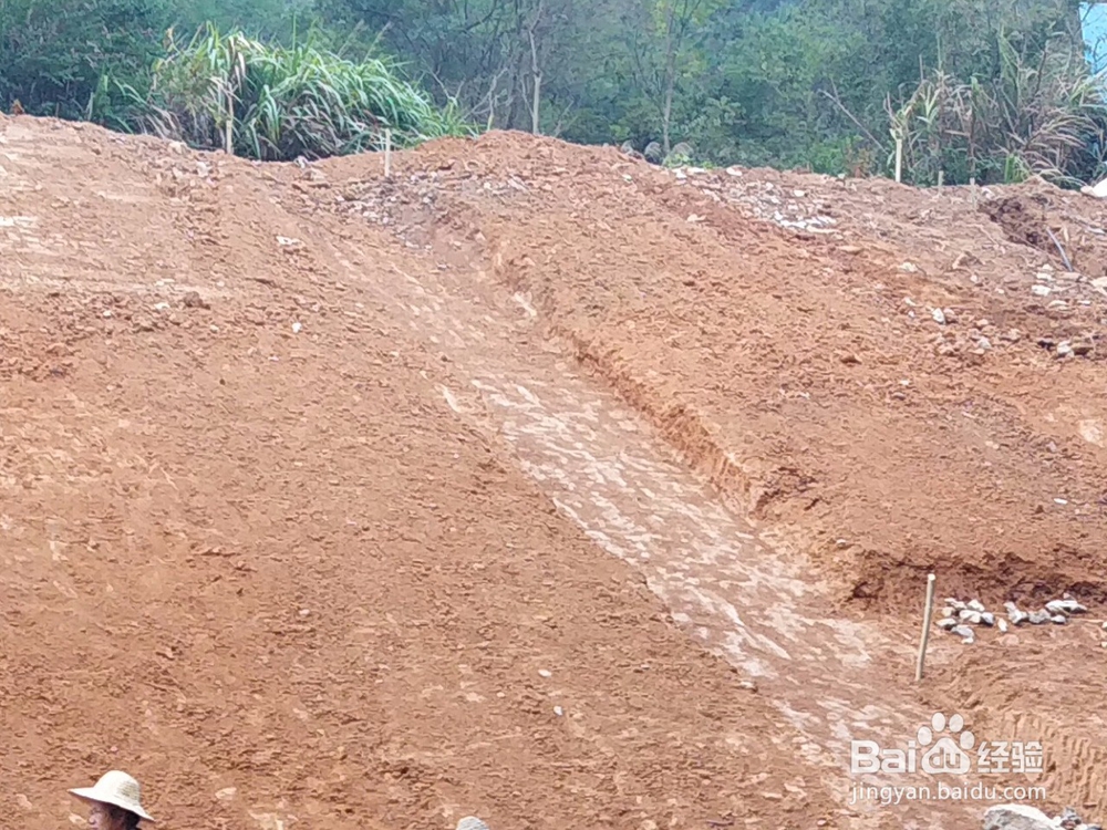 开挖框架沟槽的要求有哪些？