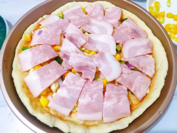 咸蛋黄培根披萨