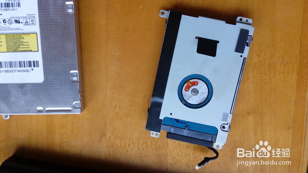 三星300E4A拆机清灰指南