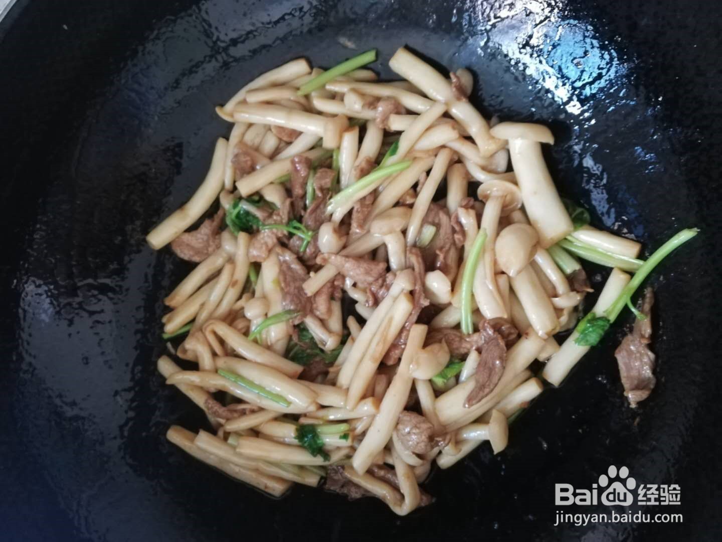 肉片炒白玉菇的做法