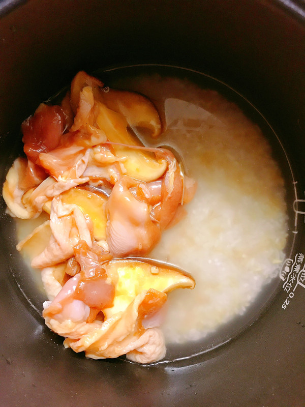 香菇板栗鸡焖饭