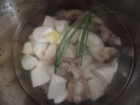 如何做出美味的山药排骨汤