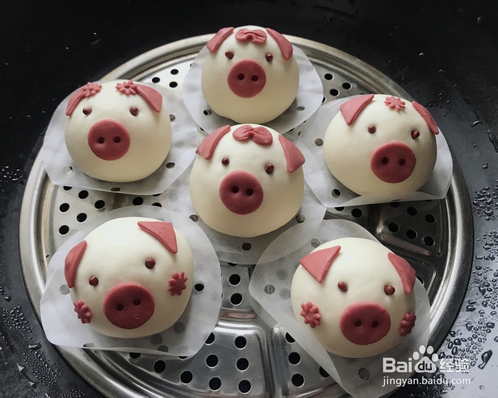 怎么做萌猪蛋黄豆沙包?