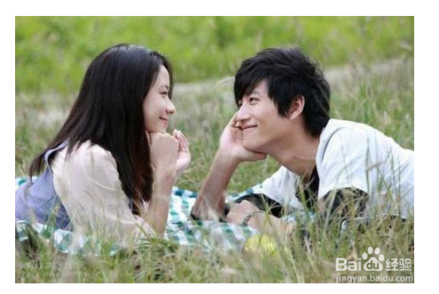 你和男朋友喜欢看不同类型的电影怎么办？