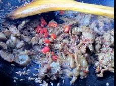 爆炒孜然羊肉的做法