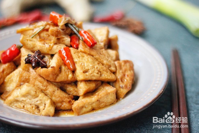 豆腐切三角形怎么切