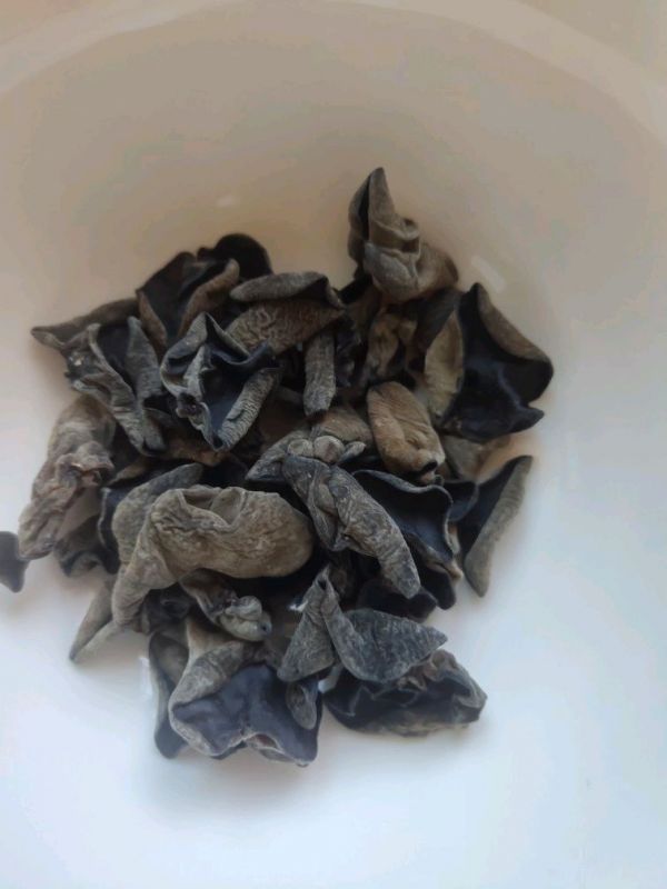 山药木耳排骨汤