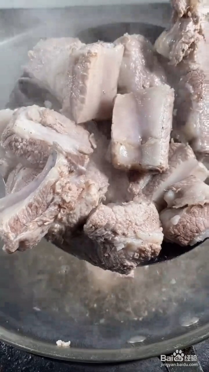 排骨炖粉条如何制作非常好吃