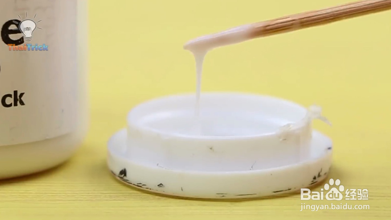 牙签加木圆圈，就可以变成一个针线收纳器