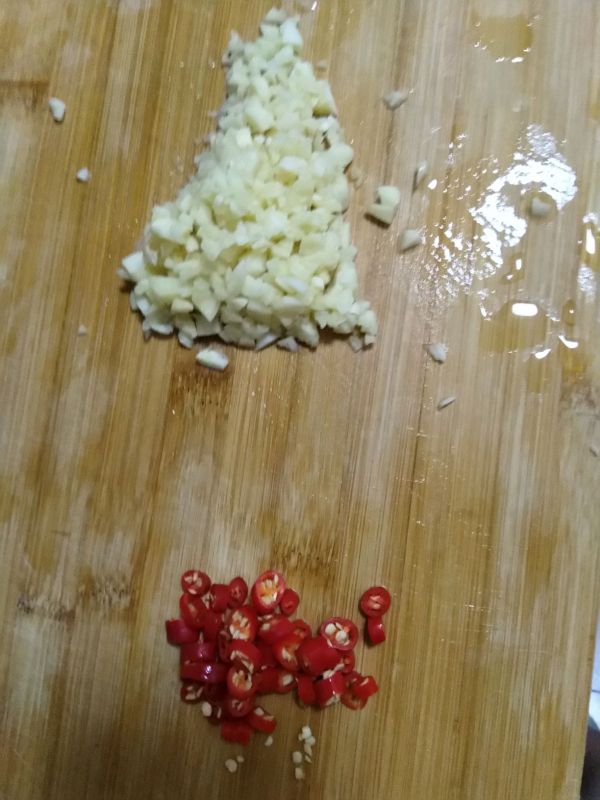 蒜蓉粉丝蒸扇贝