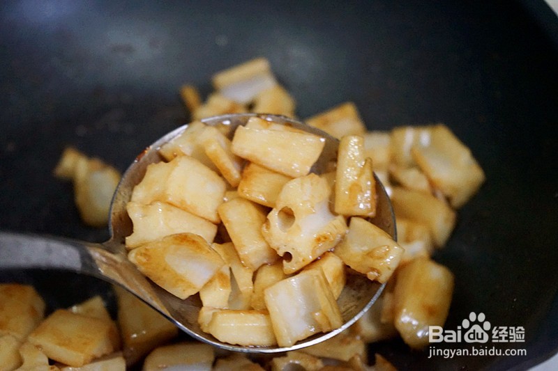 糖醋藕丁的做法