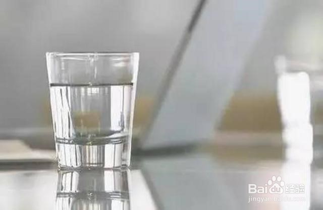 如何分辨自己是否口气以及去除口气的方法