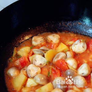 茄汁草菇焖土豆的做法