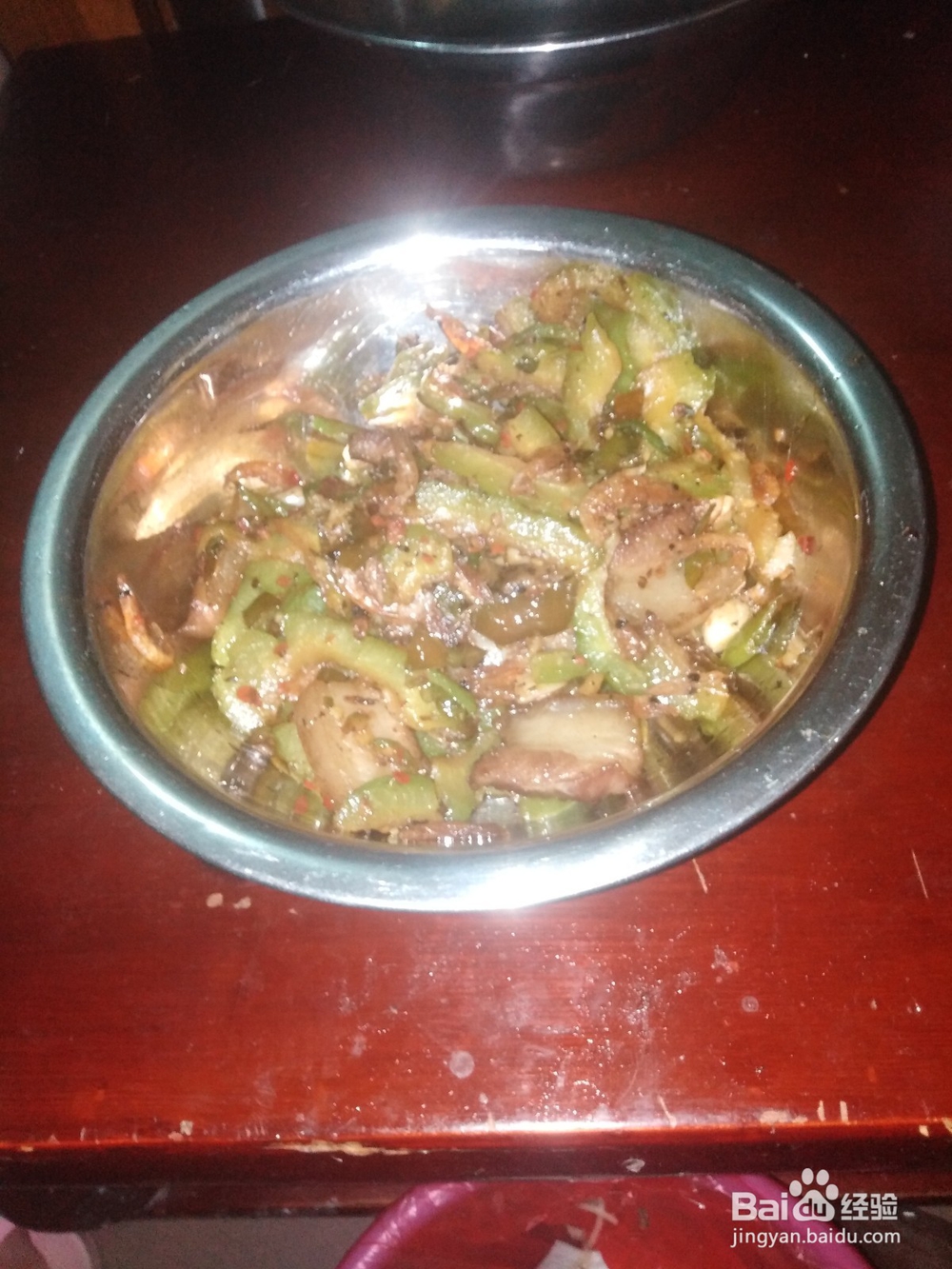 猪肉虾米炒苦瓜的做法