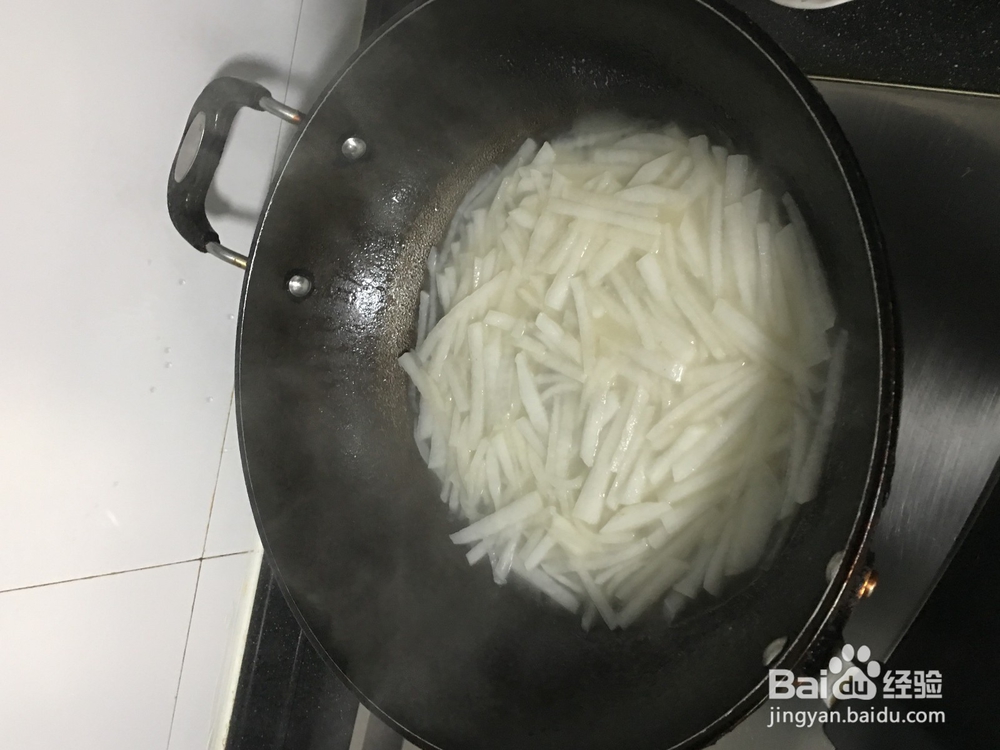 怎样做好吃的萝卜煮鲜虾？