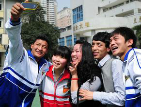 怎样预防学生的早恋