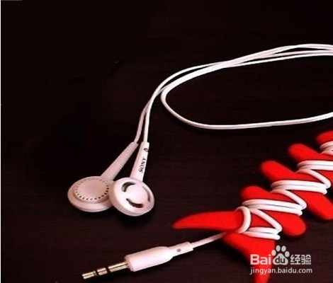 绕耳机线的鱼骨头使用方法