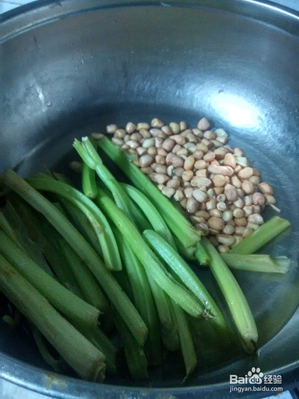 简单之芹菜拌花生